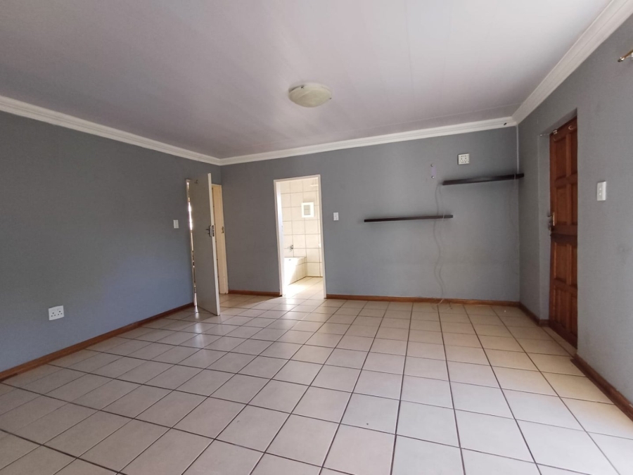 6 Bedroom Property for Sale in Randlespark North West